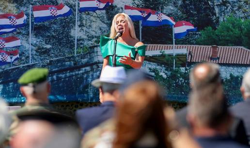 Lijepa Barbara i ove je godine nastupila u Kninu, ali nije izvela himnu: 'Sretna sam &scaron;to sam tu'