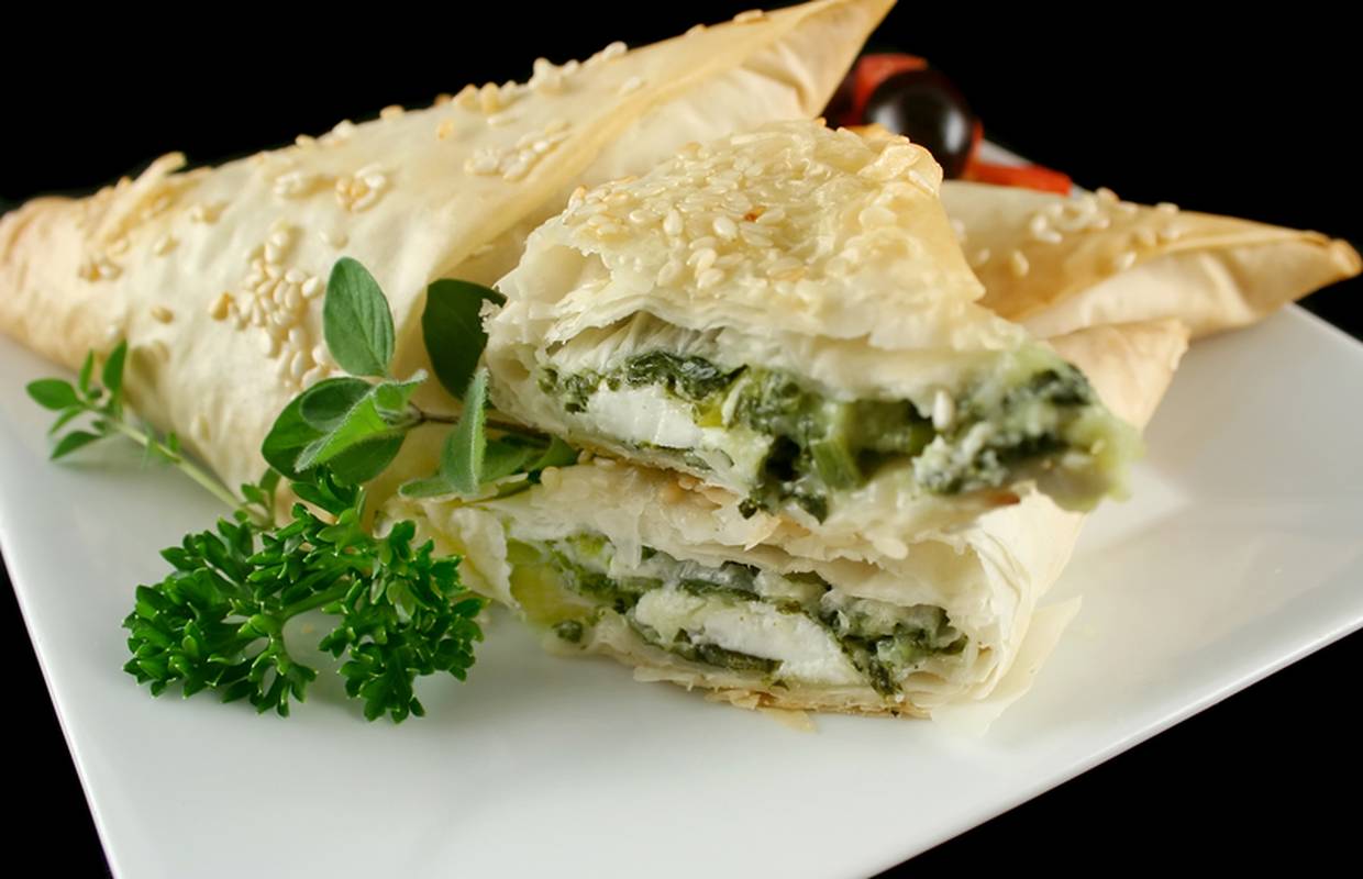 Ove fine trokutiće sa špinatom i feta sirom morate isprobati