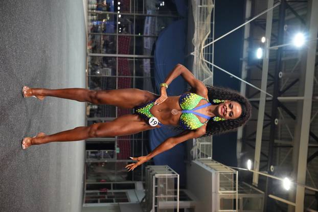 FOTO Cro Brazilka prošetala u bikiniju i postala fitness kraljica