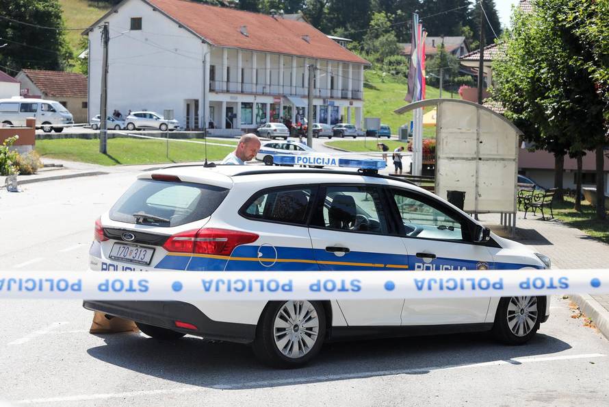 Nakon što su raznijeli bankomat u Mihovljanima upali su u policijsku zasjedu
