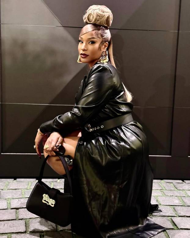 Što je ovo? Gospođa LeBron voli krpice koje više toga otkrivaju