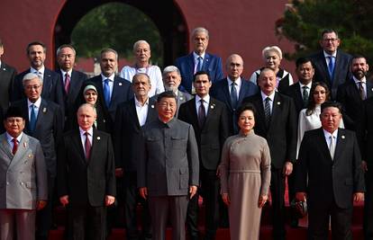 Xi, Putin i Kim Jong Un marširali na paradi, Trump se javio na svojoj mreži: 'Ovo je urota!'