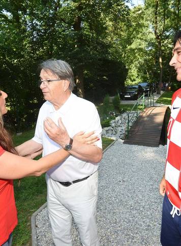 Vara&zcaron;din: Zlatko Dali&cacute; na vikendici organizirao dru&zcaron;enje za prijatelje i novinare