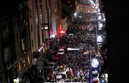 Deveti prosvjedni mimohod u Beogradu: 'Ostavite mu pisma'