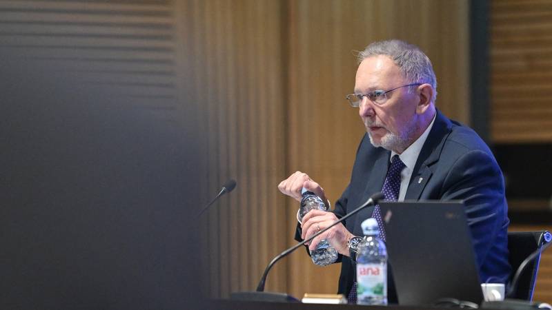 Božinović: Policija zagotavlja javni red in mir ne glede na protestnike v Reki in Zadru