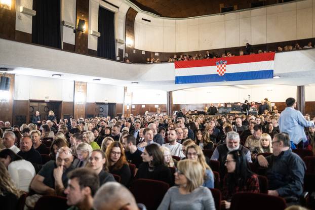 Zagreb: Premijera mjuzikla “Radio Dubrava”