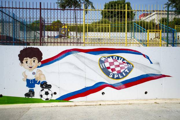 Hajdučki mural oslikan na zidu dječjeg vrtića u Solinu