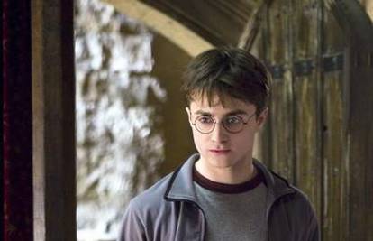 Harry Potter: Nevinost mi je uzela puno starija žena