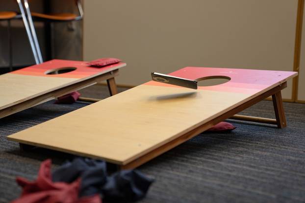 FOTO Bacali ga, udarali i ledili na Kranjskoj Gori: Stigla je nova izdržljiva Honor Magic 8 serija