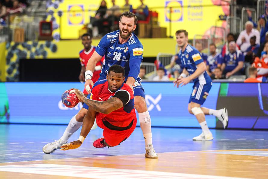 IHF Svjetsko rukometno prvenstvo 2025., Island - Kuba