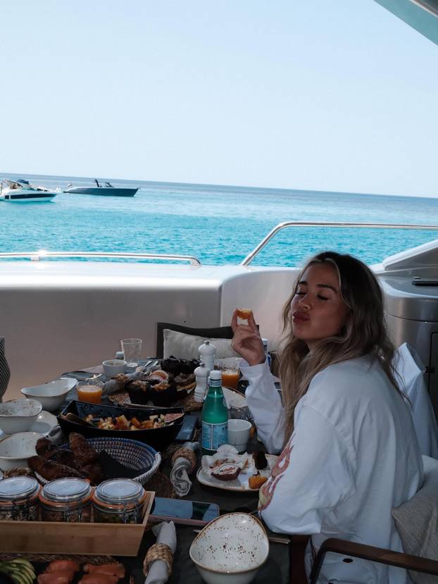 FOTO Diletta otkrila kakva je u krevetu: 'Desetka sam, vulkan'