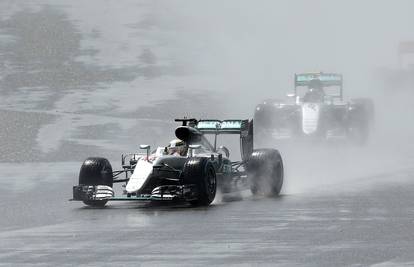 Hamilton slavio na VN Velike Britanije ispred Nice Rosberga