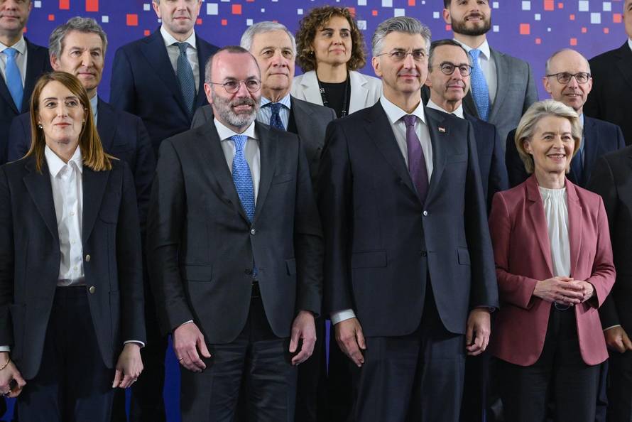 Zagreb: Zajednička fotografija lidera EPP-a nakon sastanka