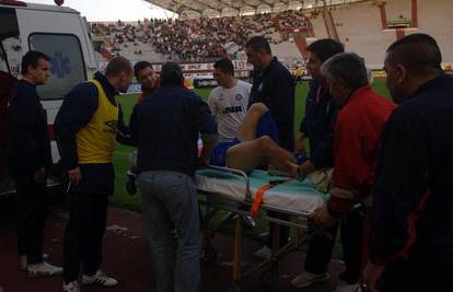 Poraz Hajduka od Cibalije, Mladen Pelaić slomio nogu