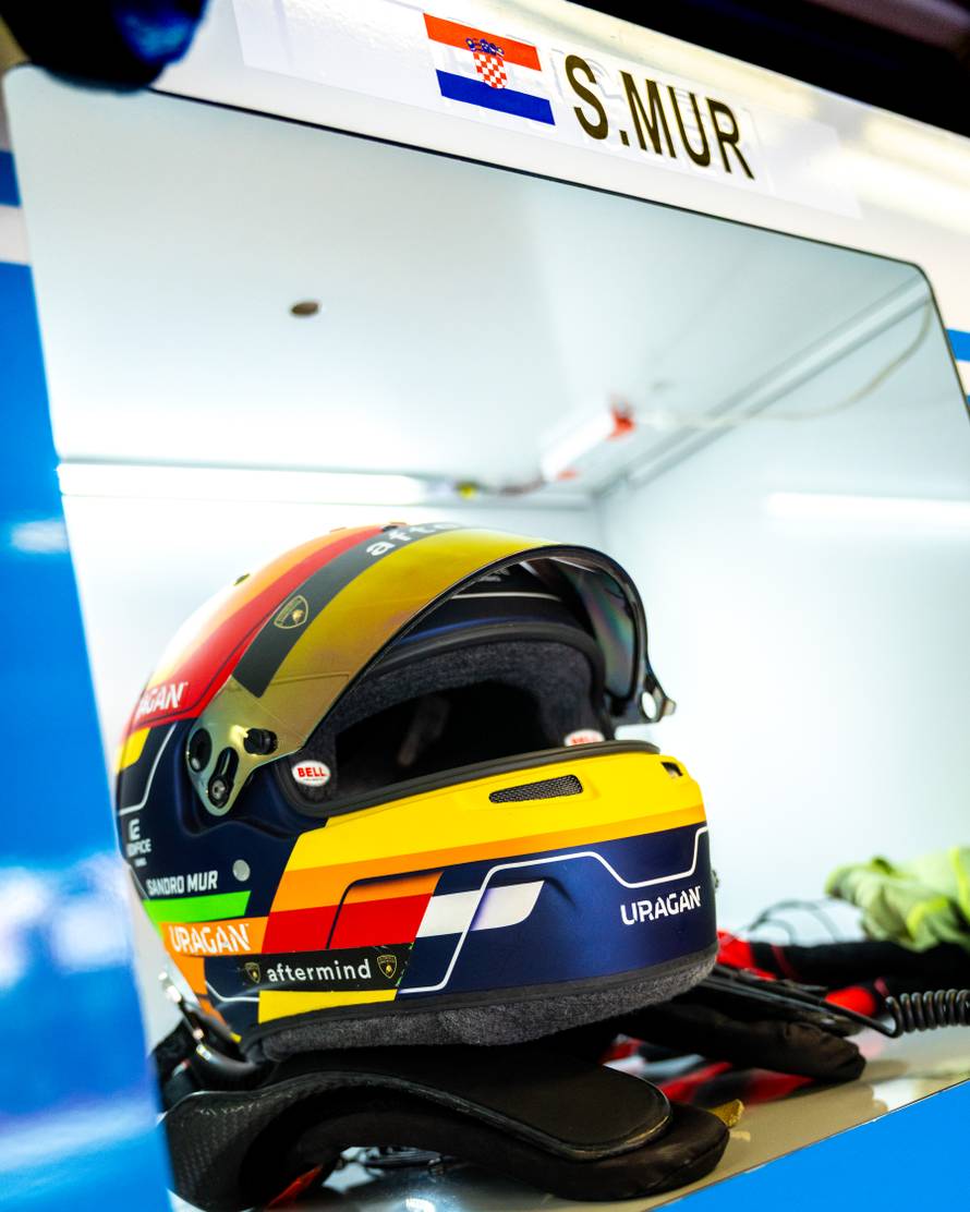 Posjetili smo kultni Mugello: Hrvat Sandro u limenoj jurilici od 640 'konja' pomeo Ferrari