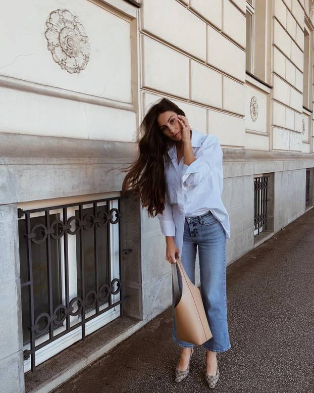 FOTO Bivša klizačica osvojila je Livakovića. Skrivala je trbuh na utakmici, sad su dobili prinovu