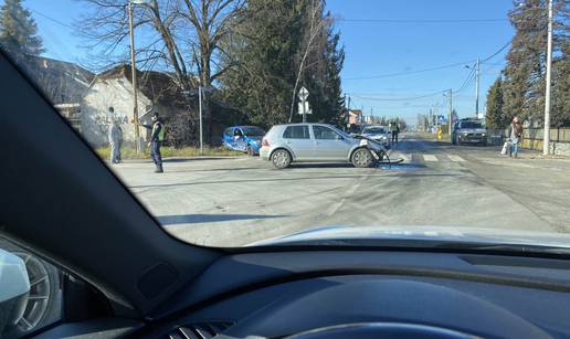 Teška nesreća u Zagrebu: Ima ozlijeđenih u sudaru dva auta