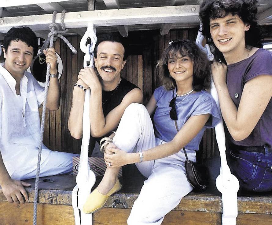 Šušnjara je najavila odlazak iz Magazina: Evo koje su pjevačice bile u toj grupi kroz godine...