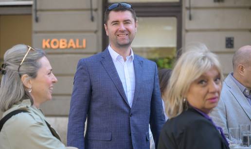 Filipović danas živi bolje nego ministar i premijer! Posao je lagodniji, a lova mu samo kapa