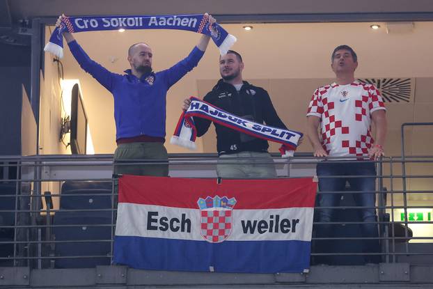 Koeln: Navijači na rukometnoj utakmici Europskog prvenstva između Hrvatske i Francuske 