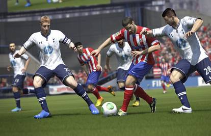 Nakon PES-a stigla i FIFA 14: Tko je bolji u novom dvoboju?