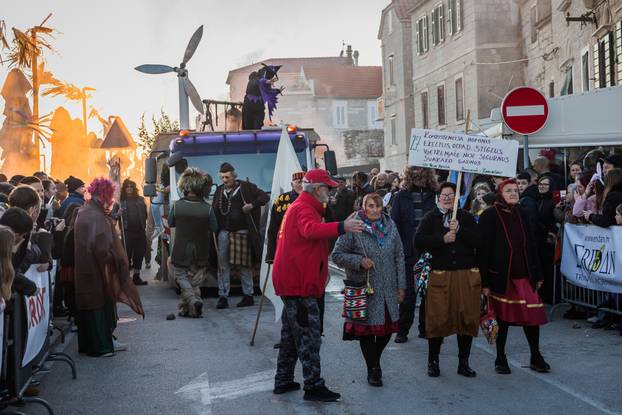 Tito i Ante Pavelić spaljeni kao Krnje u Kaštel Starom