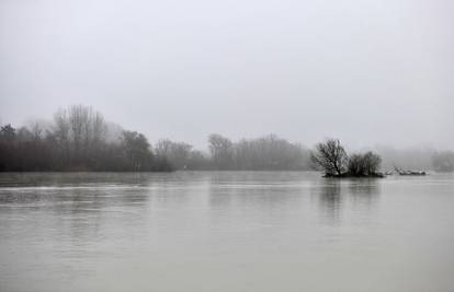 Hrvatske vode upozoravaju: 'Moguće je pripremno stanje obrane od poplave na Dravi'