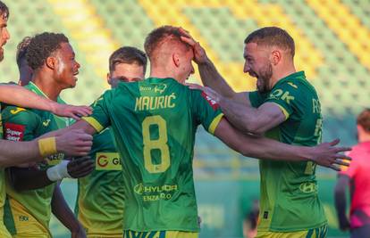 Istra - Lokomotiva 3-0: Puležani se lako obračunali s 'lokosima' i izborili ulazak u polufinale Kupa