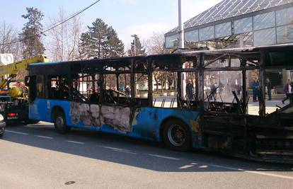 Za požar na autobusu ZET-a kriv je kvar na instalacijama