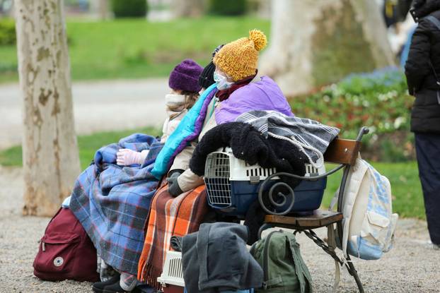 Građane Zagreba probudio snažan potres, izašli iz svojih stanova