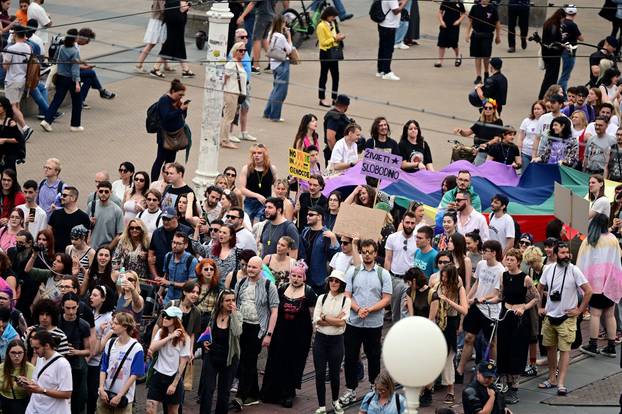 Zagreb: 25. Povorka ponosa LGBTIQ zajednice "Korak po korak, iskorak!"