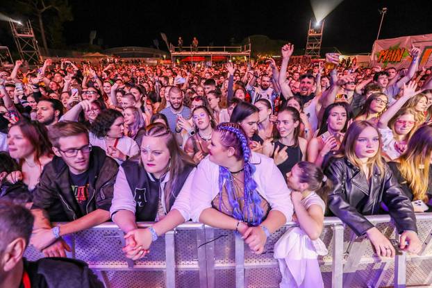 Atmosfera na prvoj večeri Sea Star Festivala u Umagu