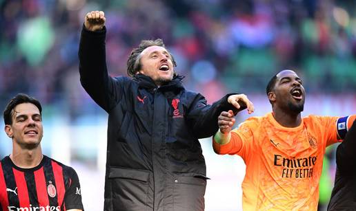 Navija&ccaron;i Milana pjevali: 'Vidjeli smo Modri&cacute;a i zaljubili smo se!'