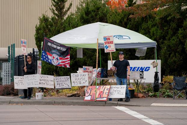 Boeing's factory workers strike in Renton