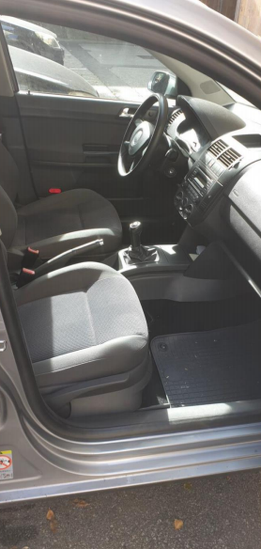 Država za milijun kuna prodaje Porsche oduzet kriminalcima!