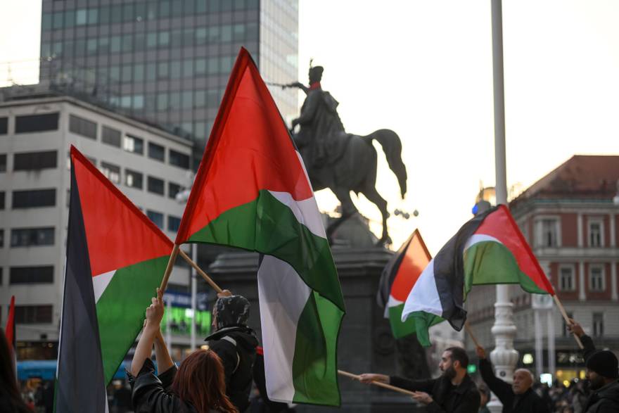 Zagreb: Prosvjed za Palestinu: "Ko je zasp&rsquo;o, neka se probudi!"