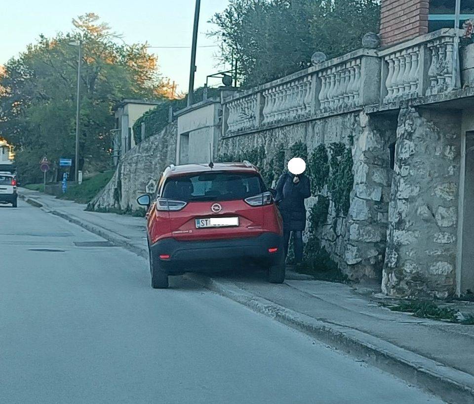 Što reći... koju posluku porati? Pogledajte bisera iz Zagreba i kako je parkirao svoj BMW...