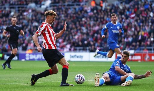 Vu&scaron;kovi&cacute; dominirao, Brighton sru&scaron;io europrotivnika Dinama