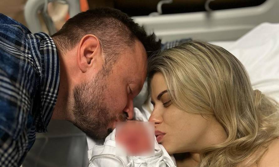 Ecija i Goran upoznali su se na teniskom turniru: On ju zaručio u dvorcu, a sad su dobili sinčića