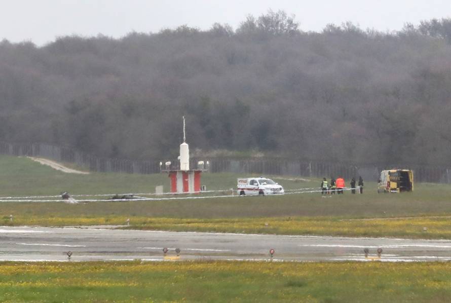 U Puli pao mali avion, dvoje ljudi poginulo