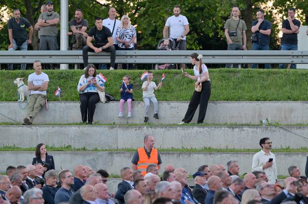 Svečani koncert u Zagrebu povodom 35. obljetnice postrojavanja Zbora narodne garde i ustrojavanja Hrvatske vojske i policije