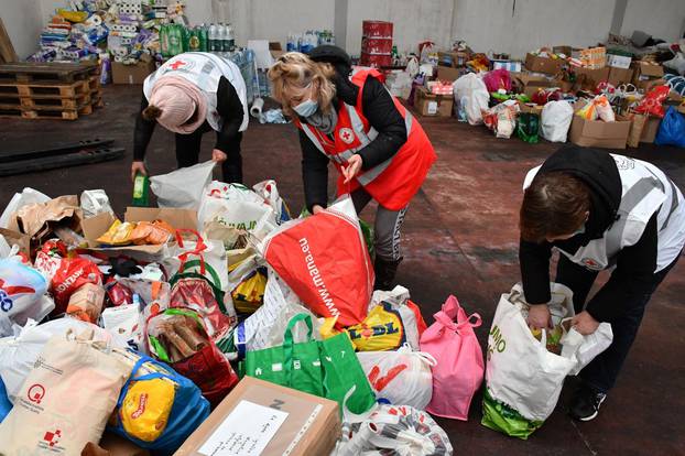 Slavonski Brod: Prikupljanje donacija stradalima u potresu