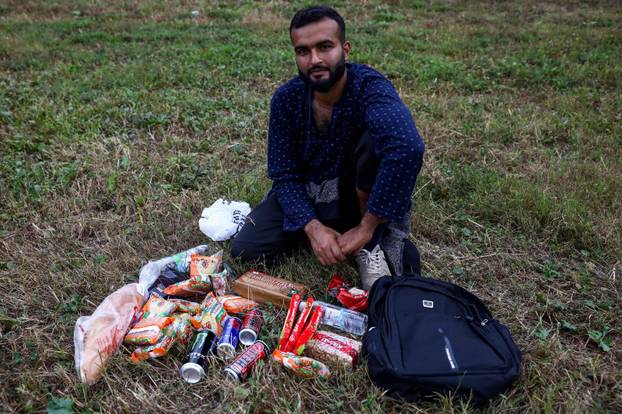 Sadržaj ruksaka jednog migranta prema odlasku u bolje sutra