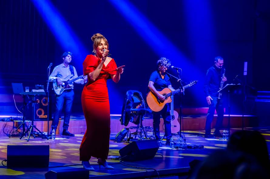 Aleksandra Radović obilježila je 25 godina karijere u Lisinskom: 'Bili ste mi neostvarena želja'