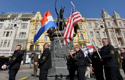 Marširali Zagrebom i prisegnuli na vjernost domovini i Trumpu!