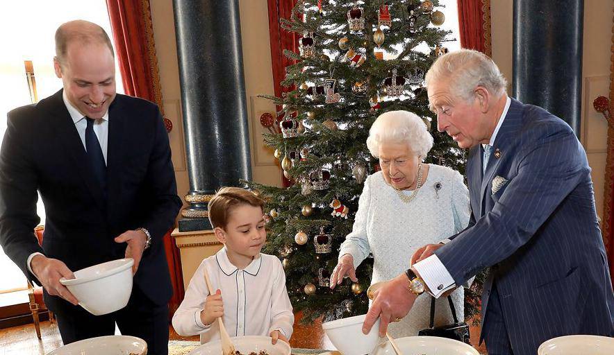 Novi portret kraljevske obitelji: Svu pažnju ukrao princ George