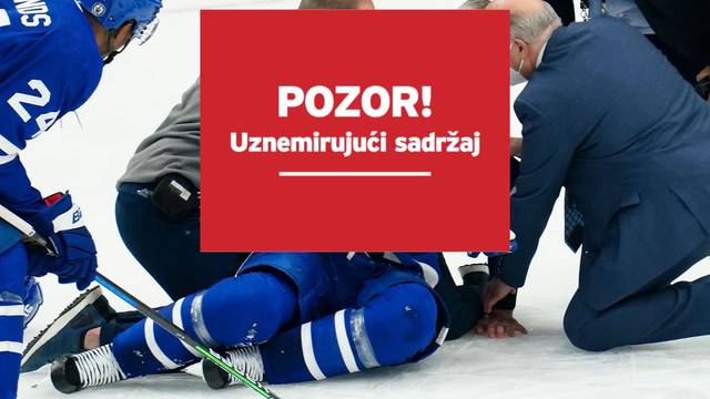 Stravična ozljeda NHL zvijezde: Protivnik ga udario koljenom u glavu, ostao nepomično ležati