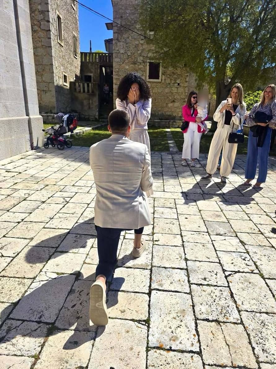 Oženio se sin Siniše Vuce, a još malo pa stiže i prinova u obitelj!