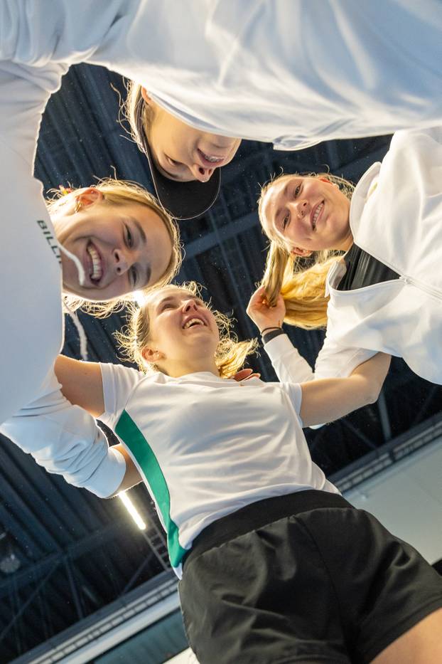 FOTO Hrvatice izbacile Srpkinje, pogledajte emotivnu proslavu