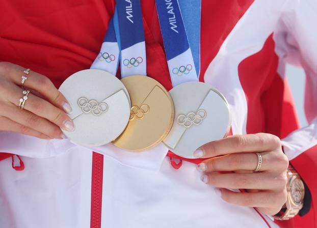 Freestyle Skiing - Women's Freeski Halfpipe Victory Ceremony
